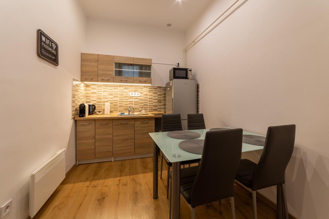 Lovely 1 Bedroom Flat With Central Location — Photos 2